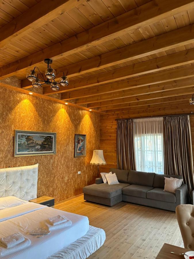 Bianca Hotel&Villa Priska e Madhe Esterno foto