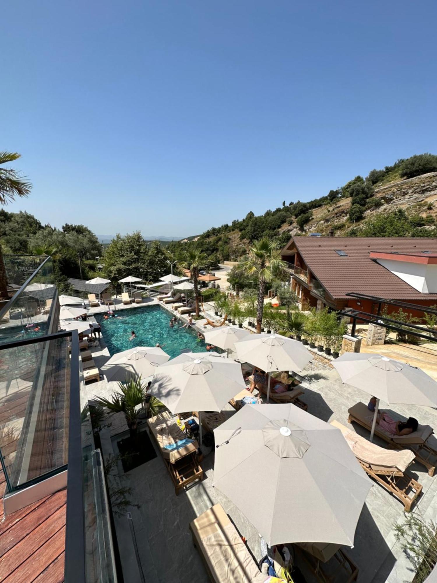 Bianca Hotel&Villa Priska e Madhe Esterno foto